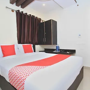 Oyo 11694 Abs Comforts Hotel